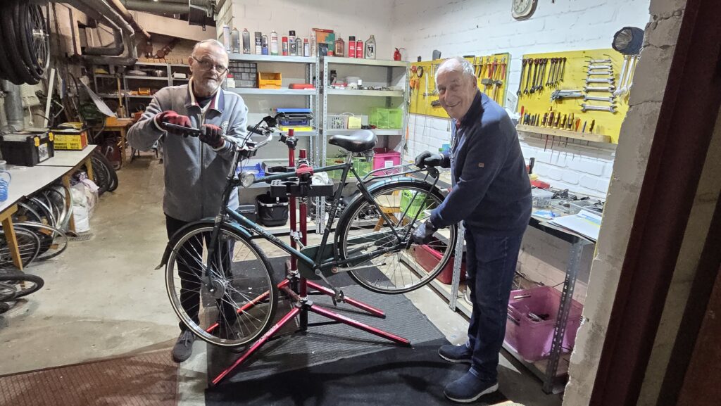 Unsere "Kellerkinder" in der Fahrradwerkstatt - Udo & Andreas